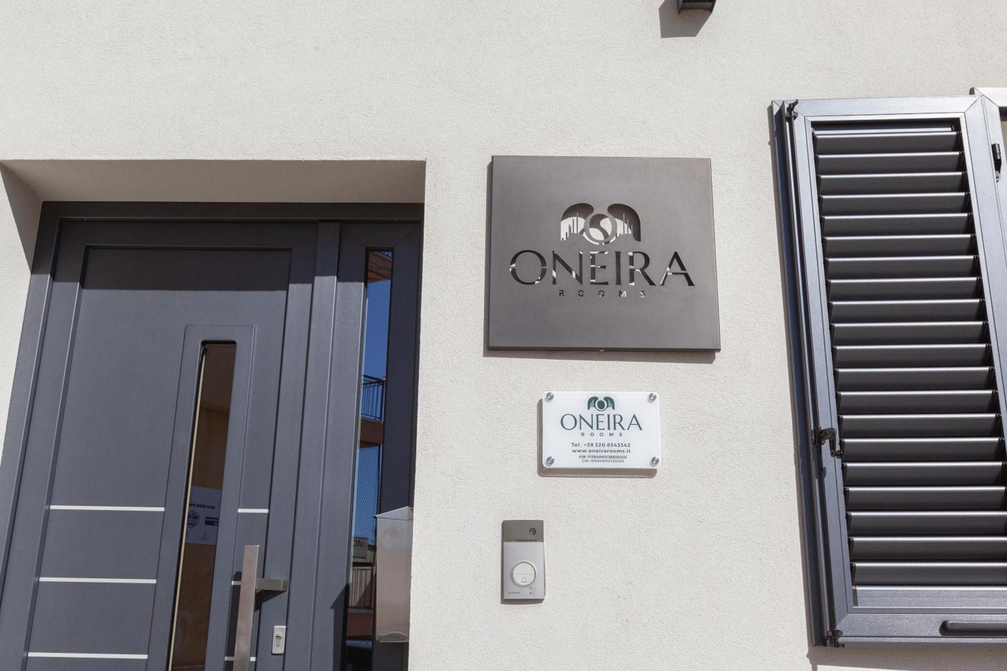 Oneira Rooms 阿格里真托 外观 照片