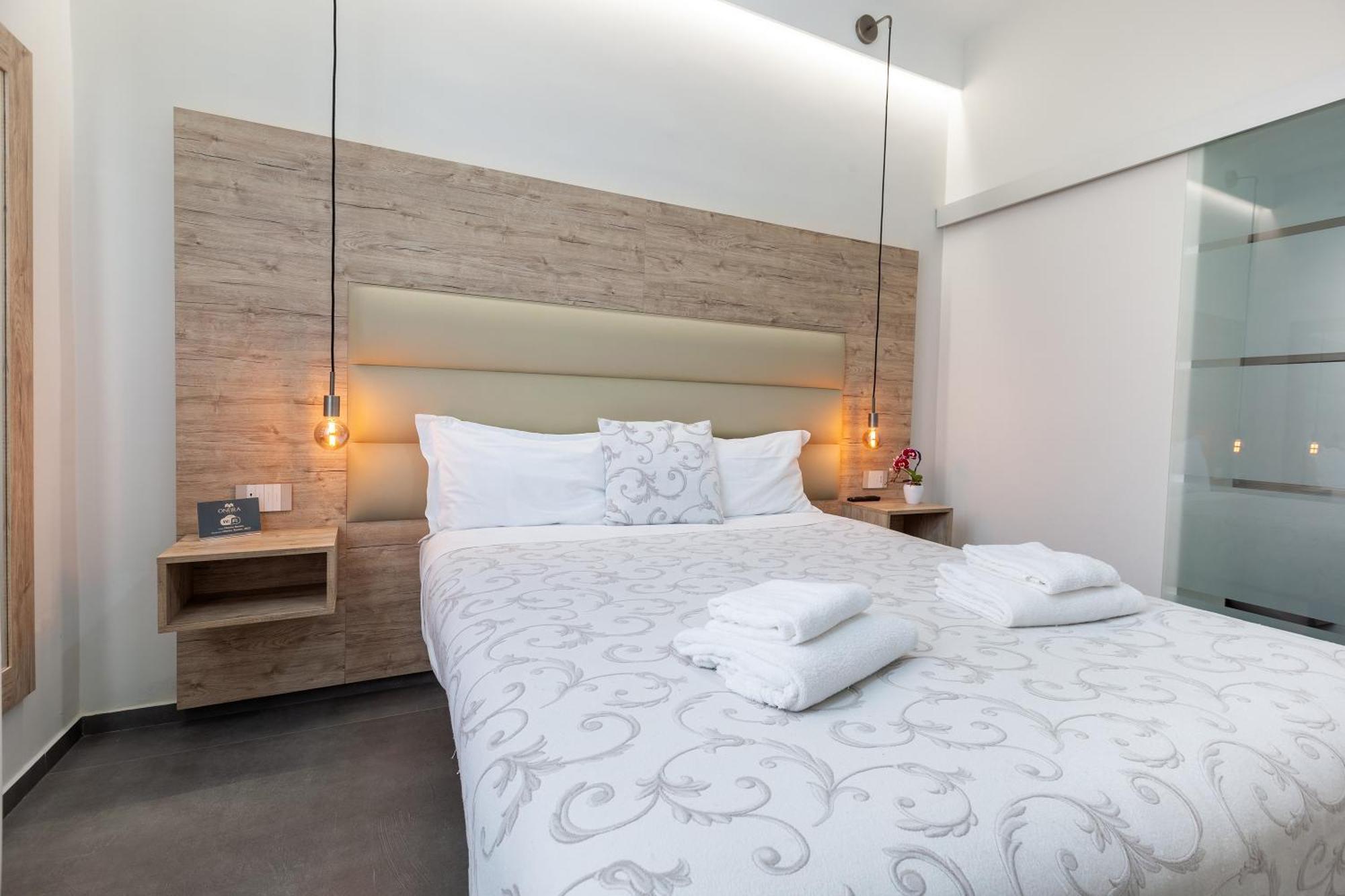 Oneira Rooms 阿格里真托 外观 照片